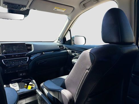 Used 2022 Honda Pilot Elite image 24