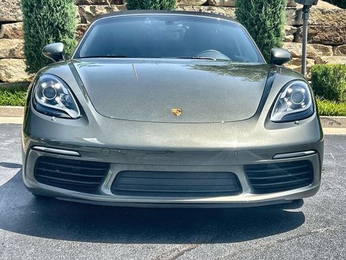 Used 2024 Porsche 718 Boxster RWD image 8