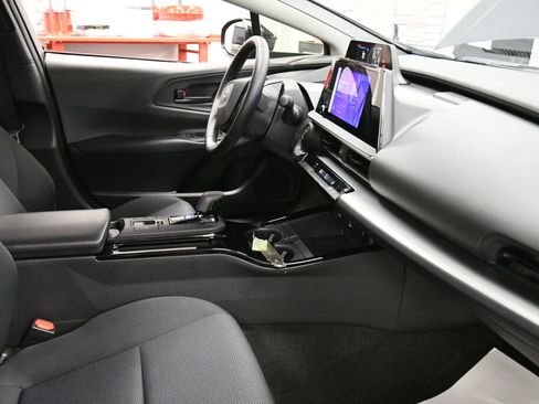 Certified 2024 Toyota Prius LE image 27