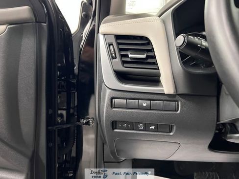 Used 2025 Nissan Rogue SV image 26