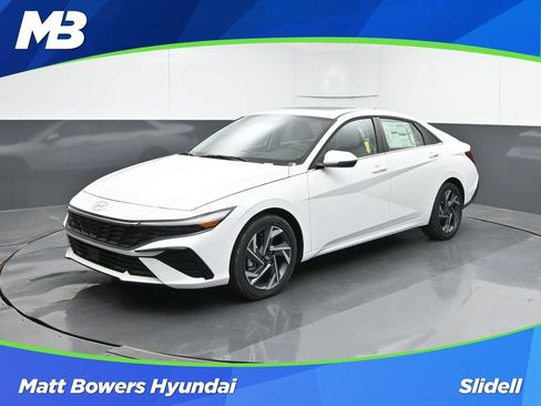 New 2026 Hyundai Elantra Limited FWD image 1