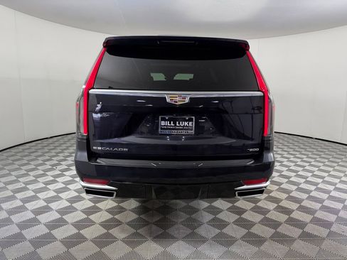 Used 2022 Cadillac Escalade ESV Premium Luxury w/ LPO, Floor Liner Package AWD/4WD image 7