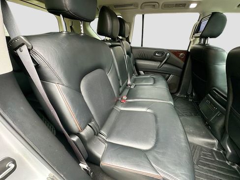 Used 2017 Nissan Armada Platinum w/ Interior Lighting Package image 32