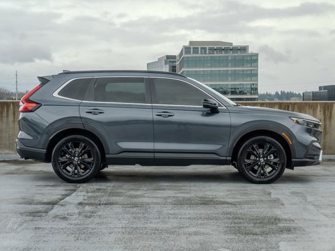 Used 2025 Honda CR-V Sport Touring image 6
