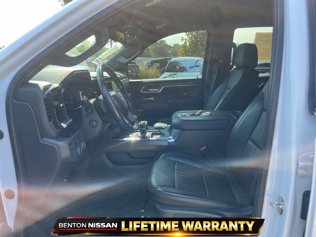 Used 2022 Chevrolet Silverado 1500 High Country AWD/4WD image 12