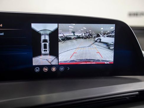Used 2027 Cadillac Vistiq Sport w/ LPO, Floor Liner Package AWD/4WD image 33