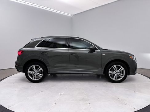 Used 2023 Audi Q3 2.0T Premium Plus w/ Premium Plus Package image 35