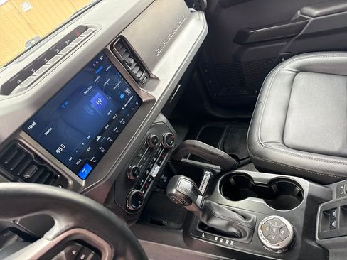 Certified 2025 Ford Bronco Badlands AWD/4WD image 16
