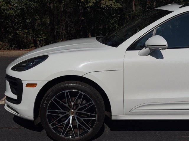Used 2023 Porsche Macan AWD/4WD image 12