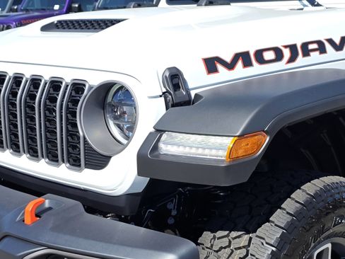 New 2026 Jeep Gladiator Mojave AWD/4WD image 8