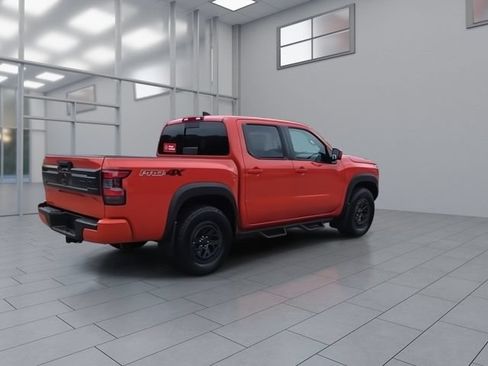 Certified 2025 Nissan Frontier PRO-4X w/ Pro Premium Package AWD/4WD image 8