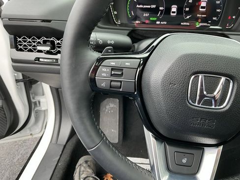 Used 2025 Honda Accord Touring image 28