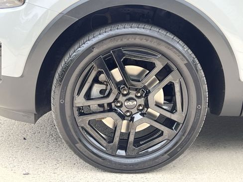 Used 2024 Kia Telluride EX X-Line AWD/4WD image 17