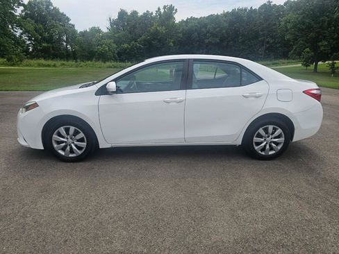 Used 2015 Toyota Corolla LE FWD image 9