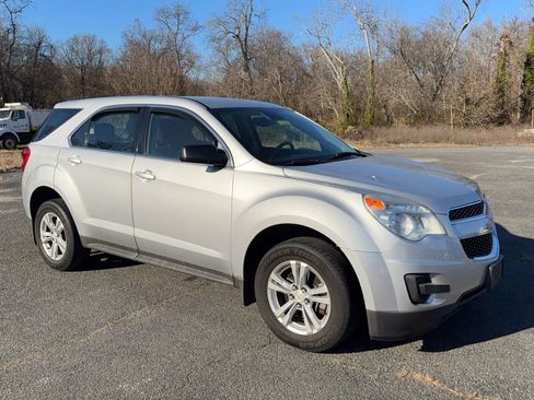 Used 2015 Chevrolet Equinox LS image 1