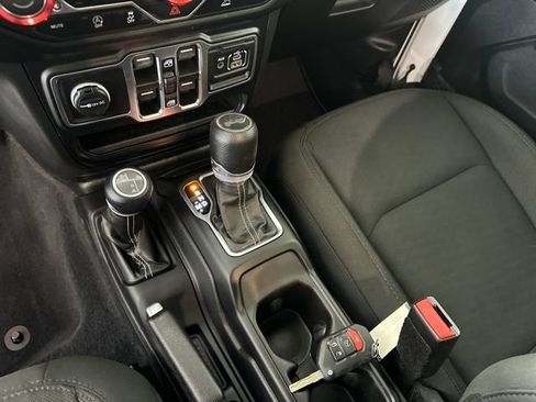 Used 2023 Jeep Wrangler Sahara w/ Cold Weather Group image 20