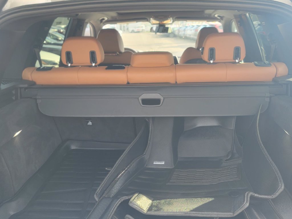 Used 2023 BMW X5 xDrive45e w/ Executive Package AWD/4WD image 11