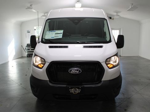 New 2026 Ford Transit 250 148 Medium Roof w/ Load Area Protection Package RWD image 48