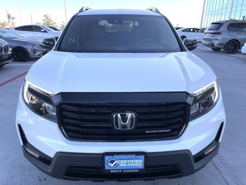 Used 2025 Honda Passport Black Edition image 2
