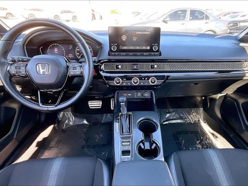 Used 2023 Honda Civic Sport image 11