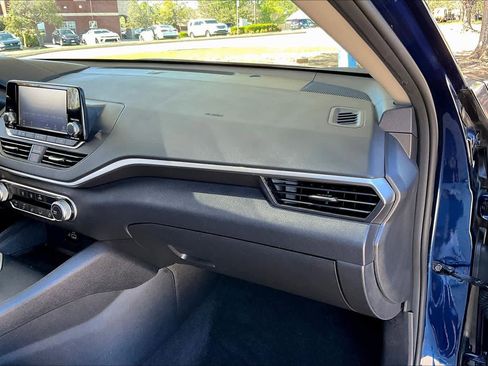 Used 2022 Nissan Altima 2.5 S w/ Driver Assist Package image 18