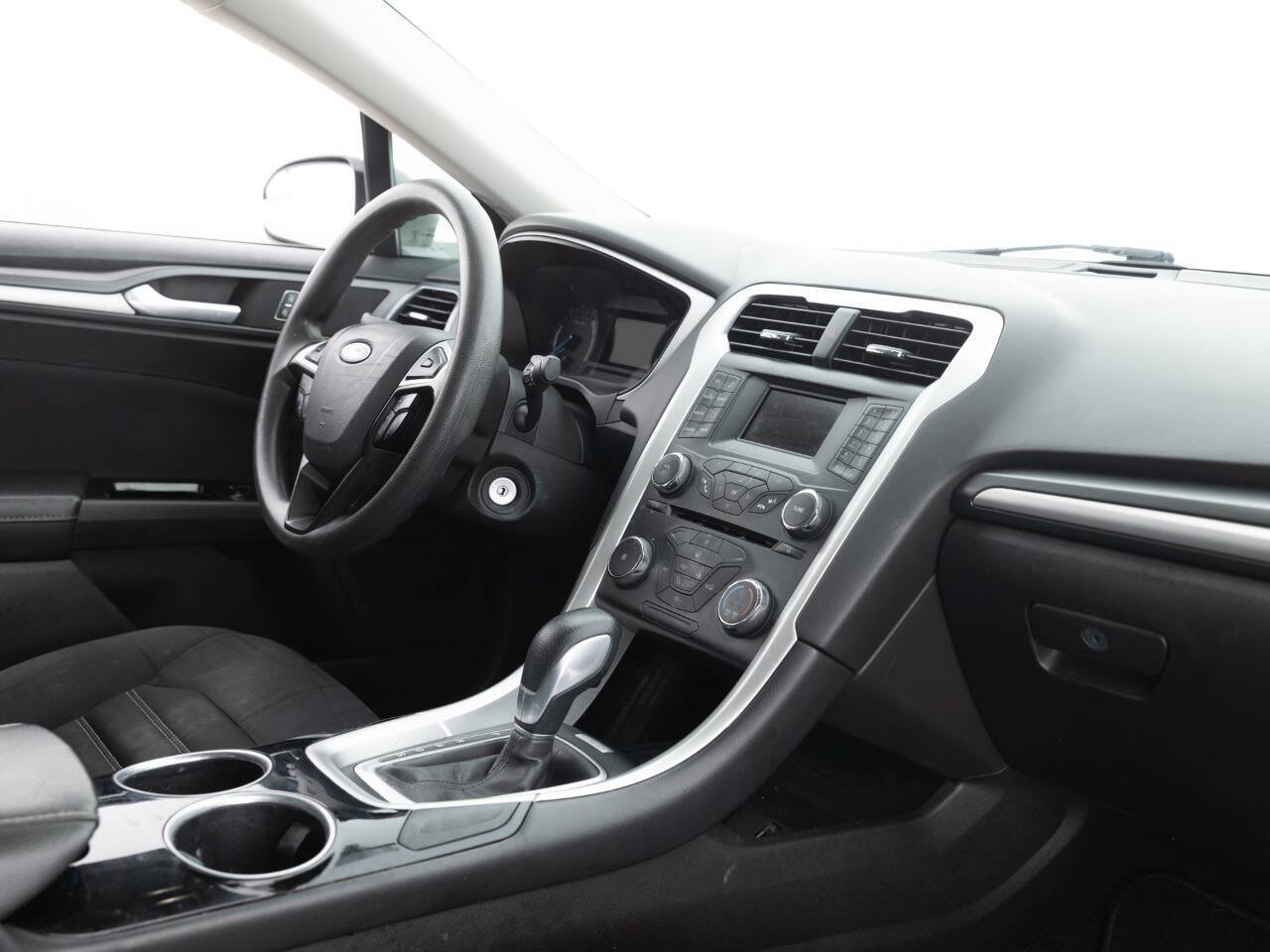 Used 2014 Ford Fusion SE FWD image 27