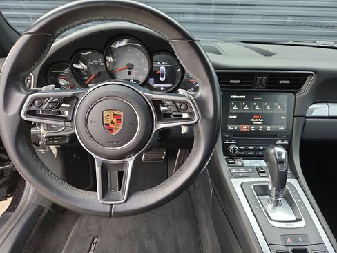 Certified 2017 Porsche 911 Carrera S image 9