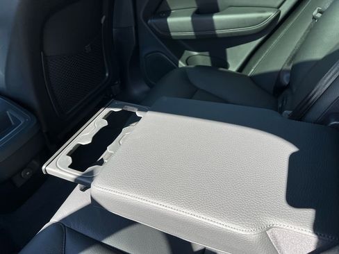 Certified 2025 Volvo XC60 B5 Plus AWD/4WD image 22