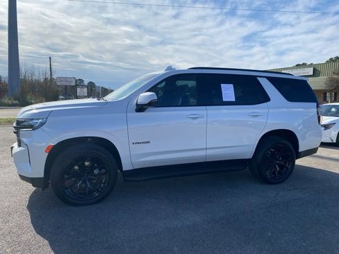 Used 2023 Chevrolet Tahoe RST w/ Sport Performance Package image 2