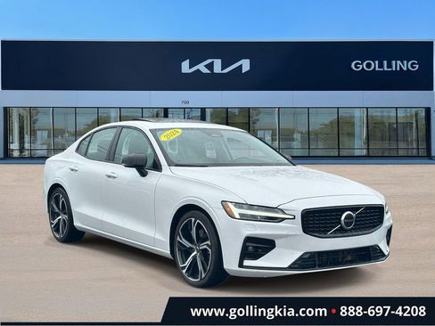 Used 2024 Volvo S60 B5 Core FWD image 1