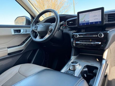 Certified 2023 Ford Explorer Limited image 14