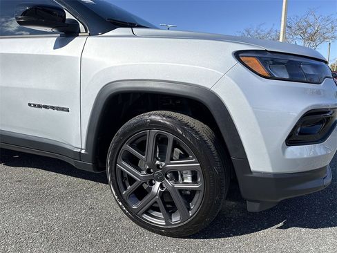 New 2026 Jeep Compass Limited w/ Sun, Sound & Navigation Group image 10