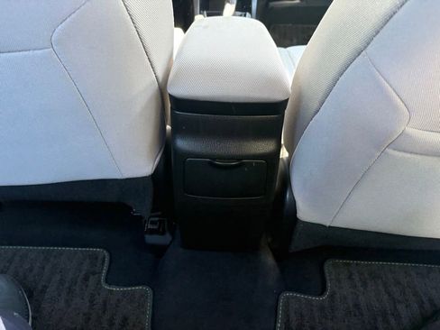 Used 2016 Toyota Corolla LE FWD image 15