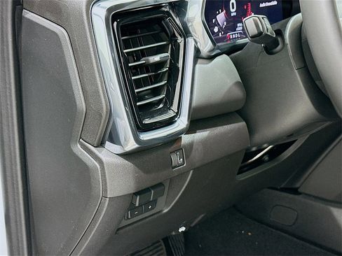 New 2026 GMC Canyon Elevation w/ Convenience Package image 10