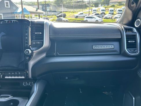 Used 2022 RAM 2500 Laramie AWD/4WD image 28