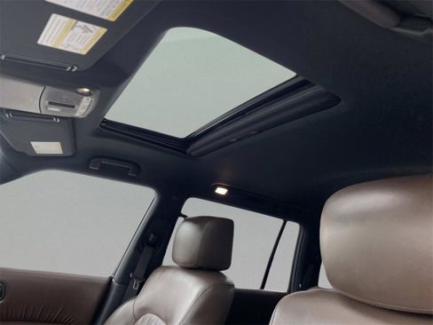 Used 2022 Nissan Armada Platinum w/ Captain's Chairs Package image 24