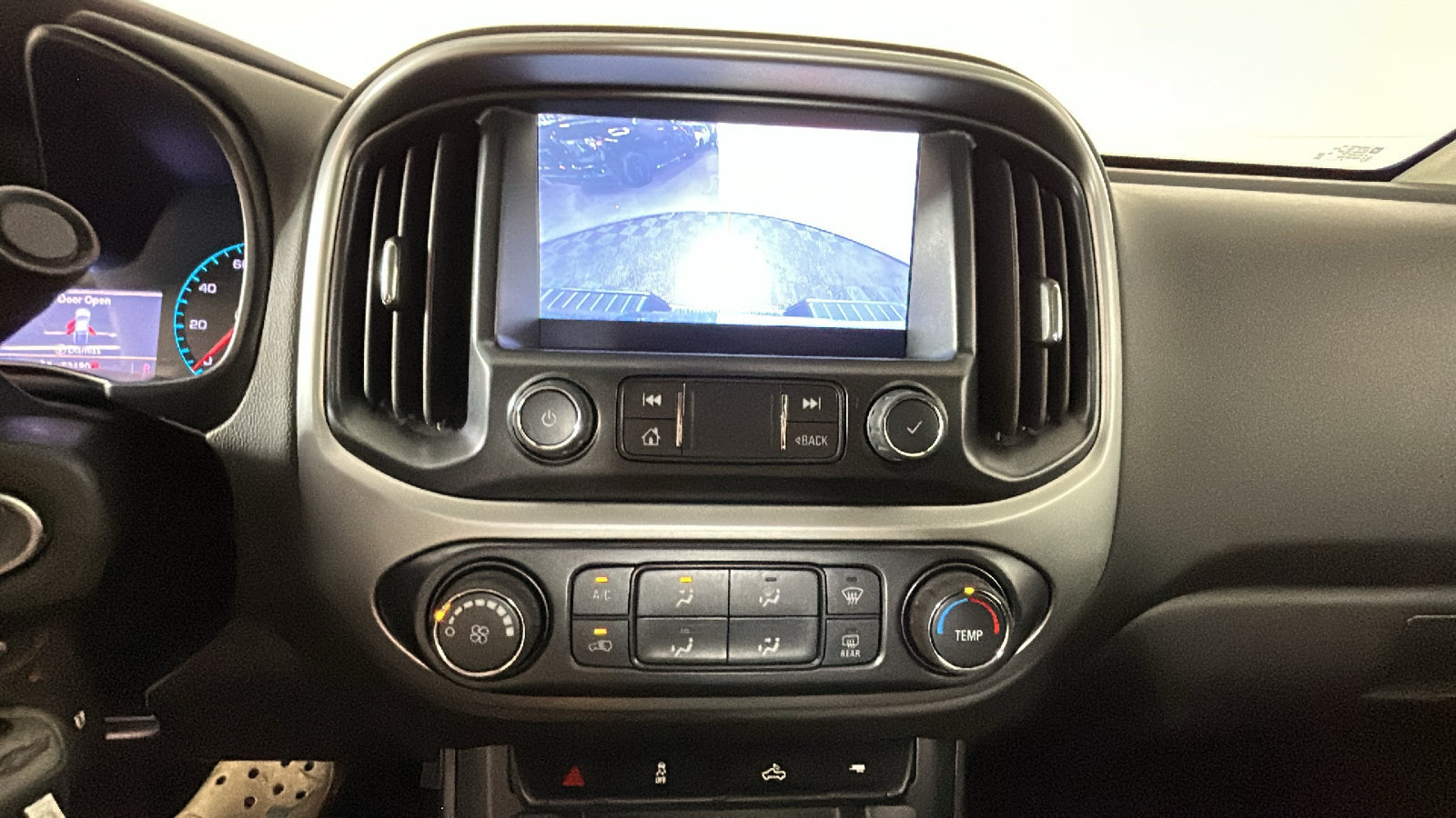 Used 2019 Chevrolet Colorado LT w/ LT Convenience Package AWD/4WD image 28