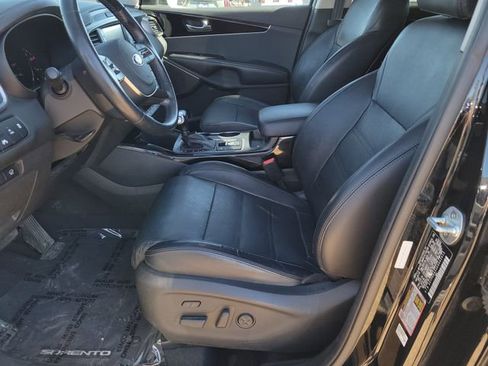 Used 2019 Kia Sorento SX w/ SX Touring Package image 6