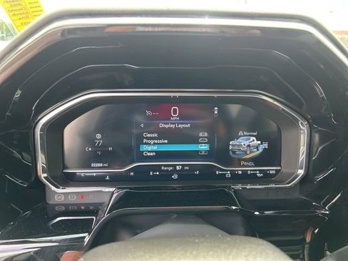 Used 2025 Chevrolet Silverado 2500 LT w/ Convenience Package AWD/4WD image 20