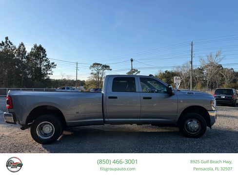Used 2024 RAM 3500 Tradesman w/ Towing Technology Group AWD/4WD image 7
