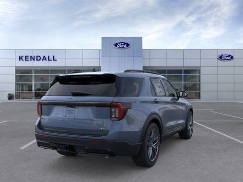 New 2026 Ford Explorer ST-Line w/ ST-Line Street Pack AWD/4WD image 8