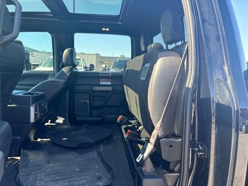 Used 2018 Ford F150 Raptor w/ Equipment Group 802A Luxury image 12