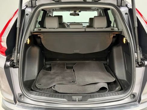 Used 2018 Honda CR-V Touring image 36