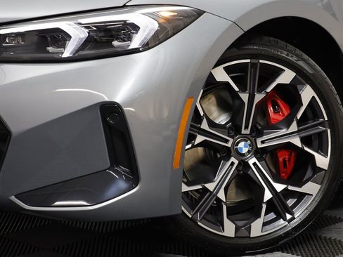 New 2026 BMW 330i xDrive Sedan w/ M Sport Package image 3