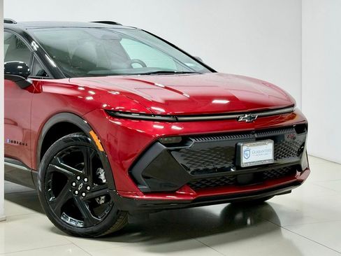 Used 2025 Chevrolet Equinox EV RS image 7