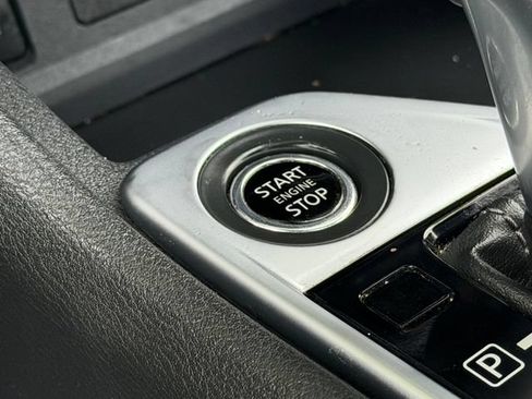 Used 2024 Nissan Sentra SV FWD image 25