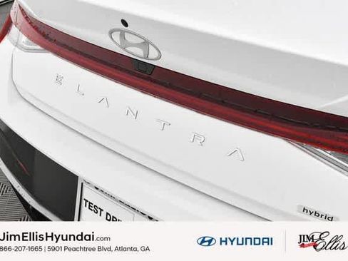 New 2025 Hyundai Elantra Limited w/ Cargo Package image 12