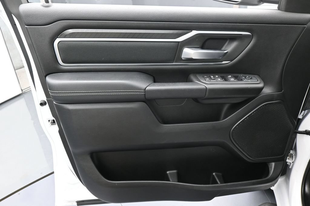 Used 2025 RAM 1500 Big Horn AWD/4WD image 13