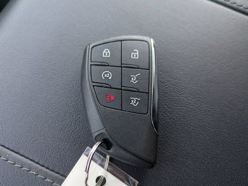 Used 2025 Chevrolet Tahoe Z71 AWD/4WD image 35