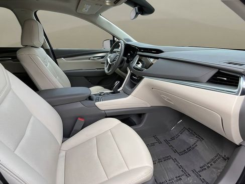 Used 2023 Cadillac XT5 Premium Luxury w/ LPO, Floor Liner Package image 10